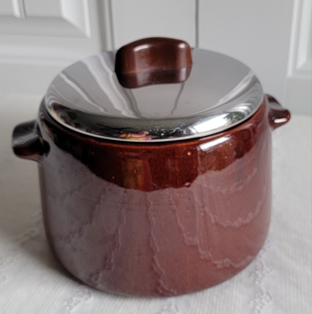 Vintage West Bend USA pottery bean pot With lid brown glaze 2 Qt